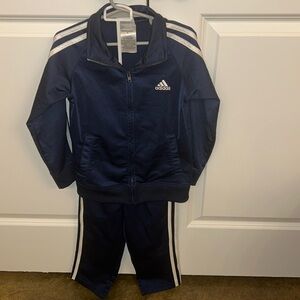 Toddler boy Adidas matching set! Great condition, size 5.